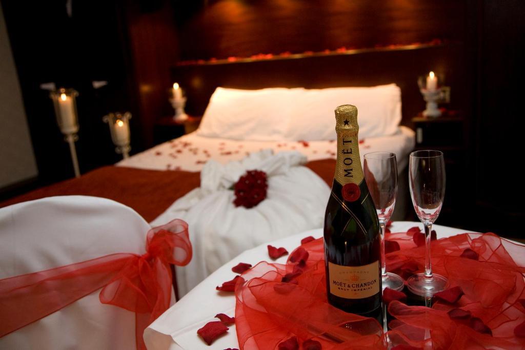 Grand Hotel Moate Ngoại thất bức ảnh